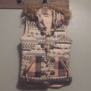 O’Neill winter down vest with fur trim hood Sz L